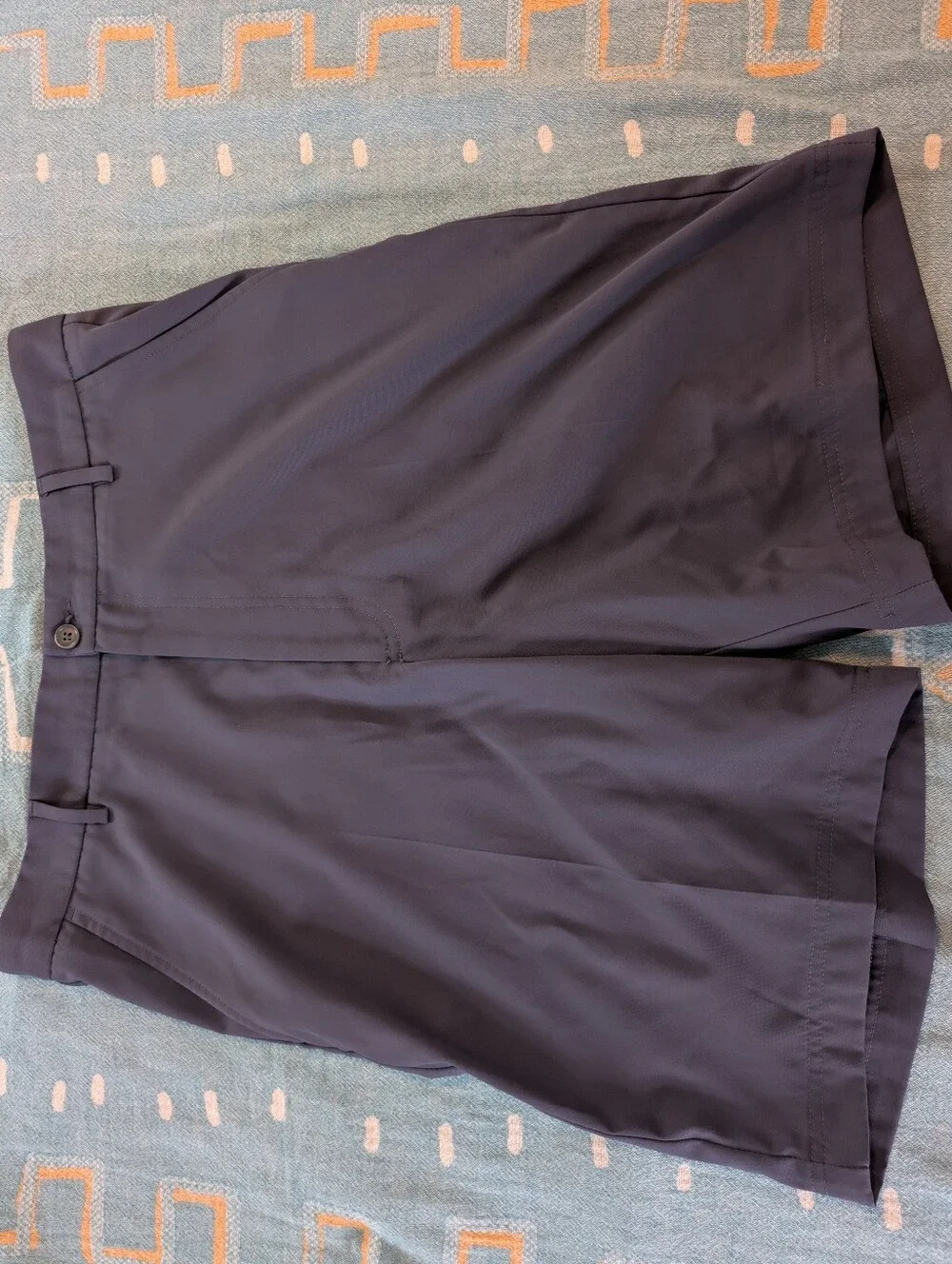 Men's Pebble Beach Performance Shorts Size 32